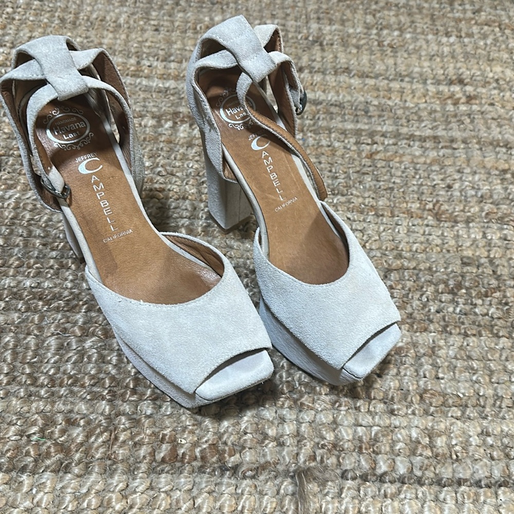 Women's Cream Suede D'Orsay Pump